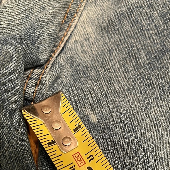 Old Navy denim jacket, size small - Picture 5 of 7